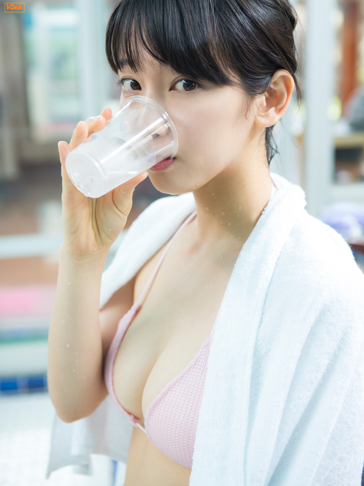 [BOMB.tv] GRavURE Channel 2015年06月号 Riho Yoshioka 吉岡里帆