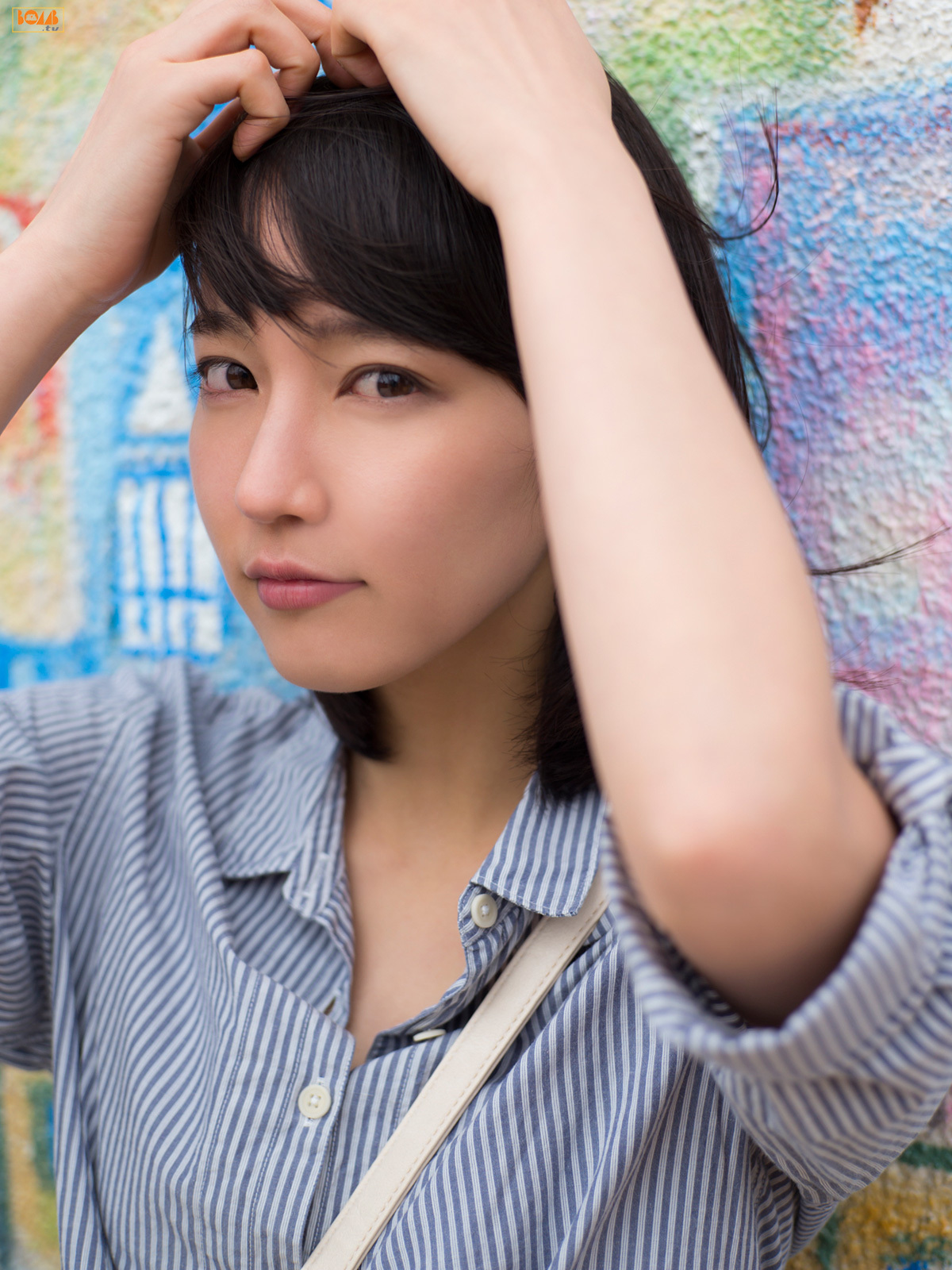 [BOMB.tv] GRavURE Channel 2015年06月号 Riho Yoshioka 吉岡里帆