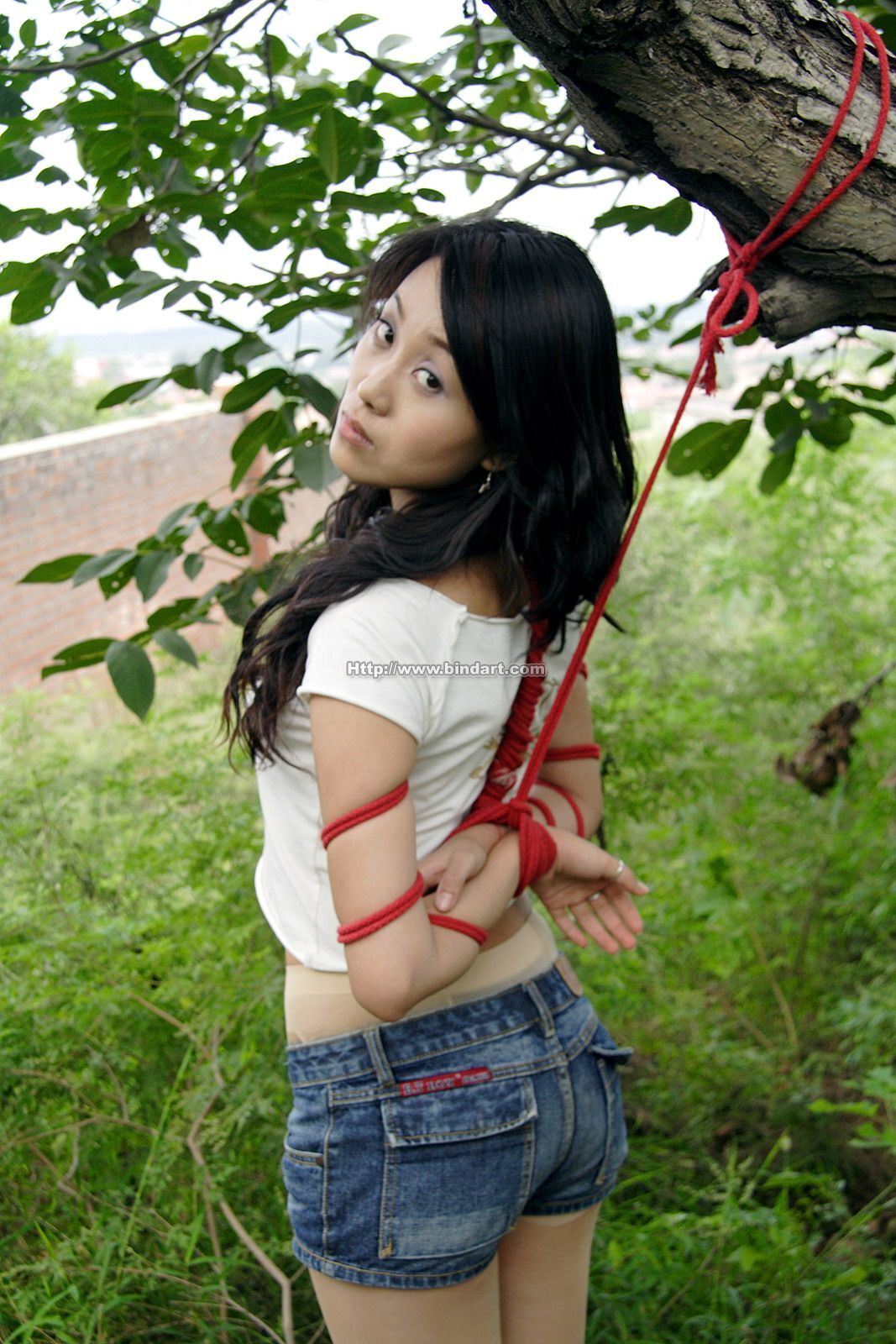 [Bindart美束] 高清捆绑美女写真 2006-09-26