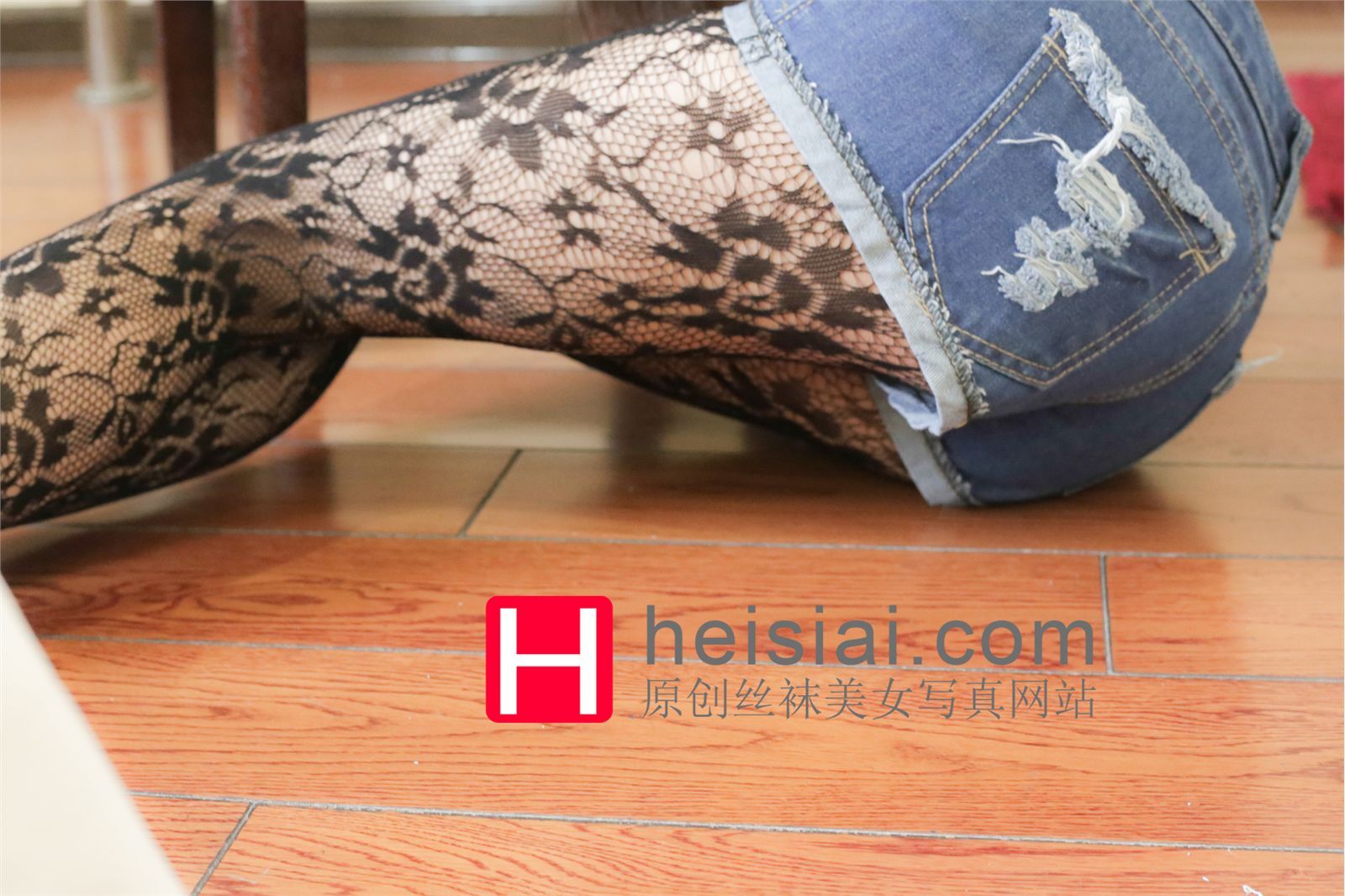 [HeiSiAi]2014.09.25.絲襪少女寫真 NO.048