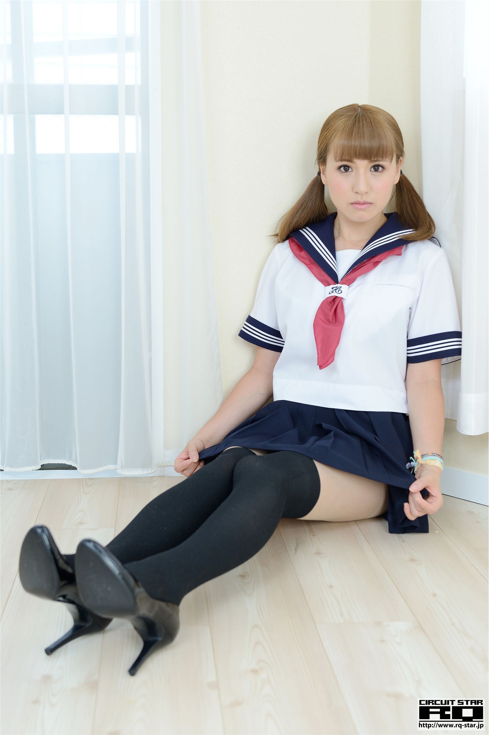 [RQ-STAR]2014.09.15 NO.00943 Nozomi Misaki 心咲のぞみ School Girl