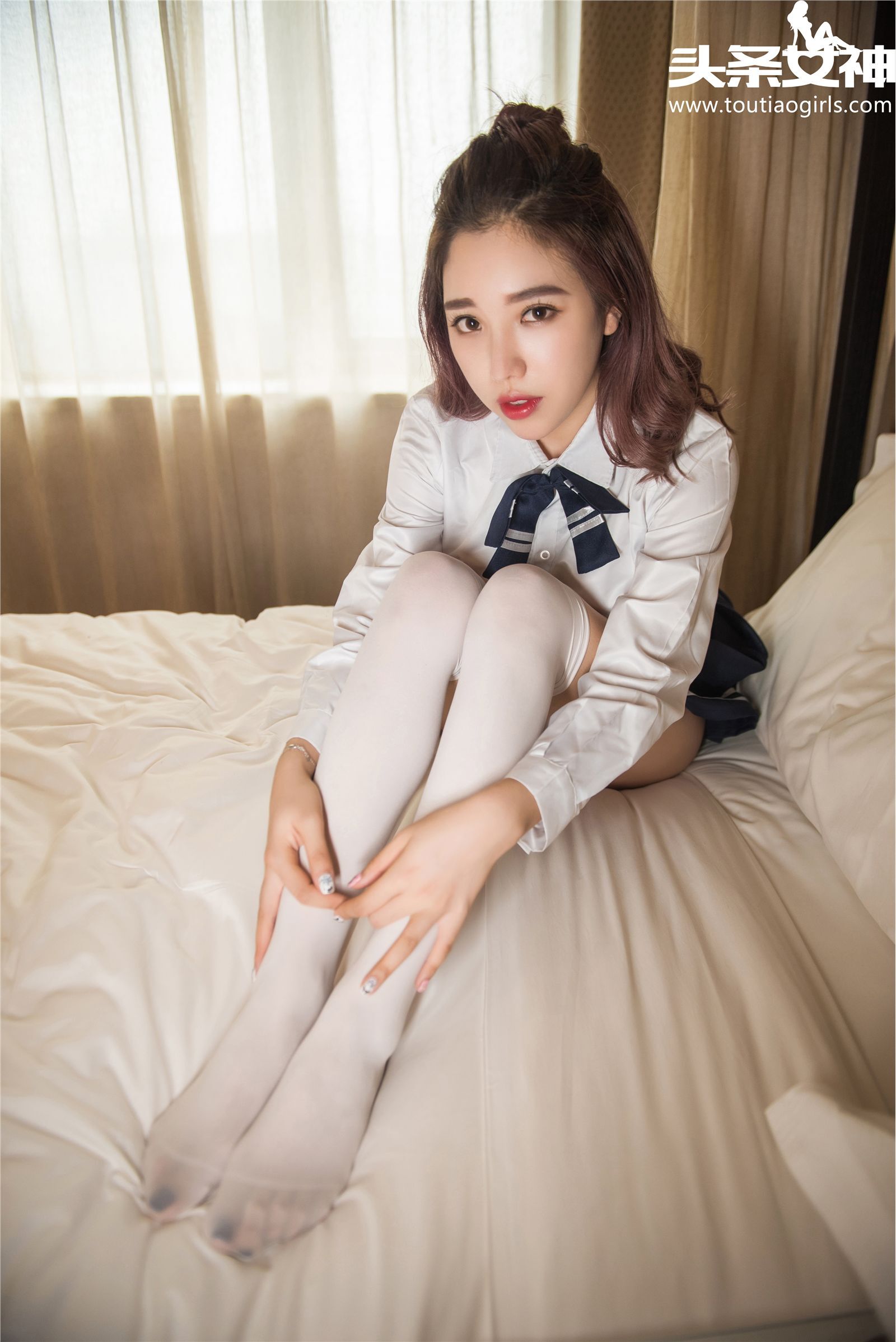 [Toutiao] headline goddess 2016-10-29 Xiaoni strawberry milk