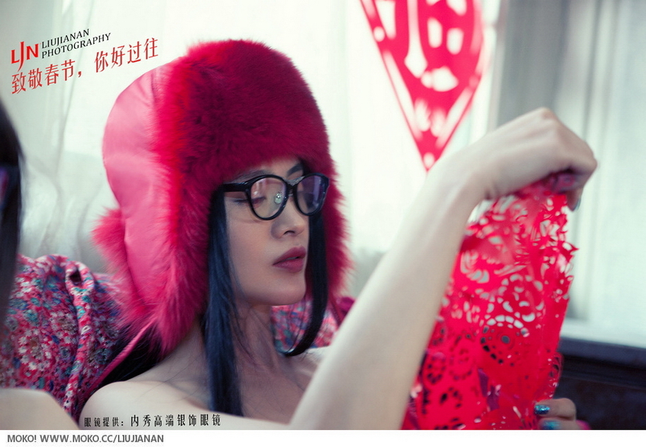 TuiGirl推女郎冯雨芝主演，美空2015贺岁大尺度写真 - 《致敬春节，你好过往