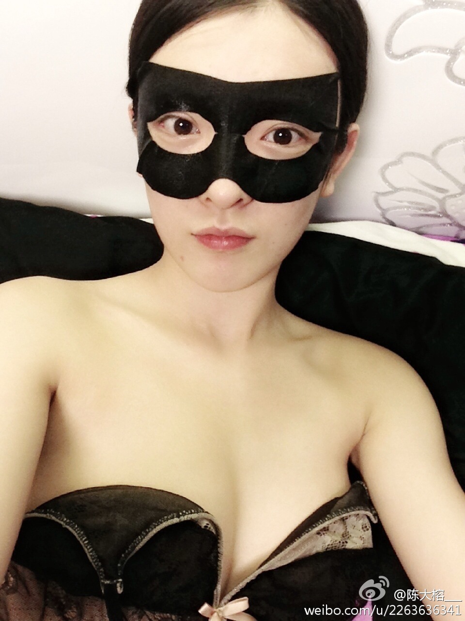 秀人网模特美女神陈大榕生活微博自拍写真