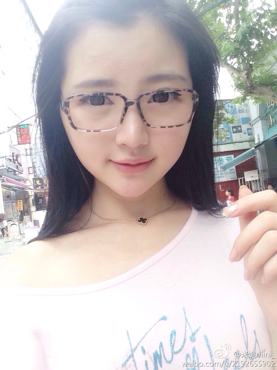 Xiaoren Meiyuan museum's big cute girl - Minnie big cute welfare selfie package download