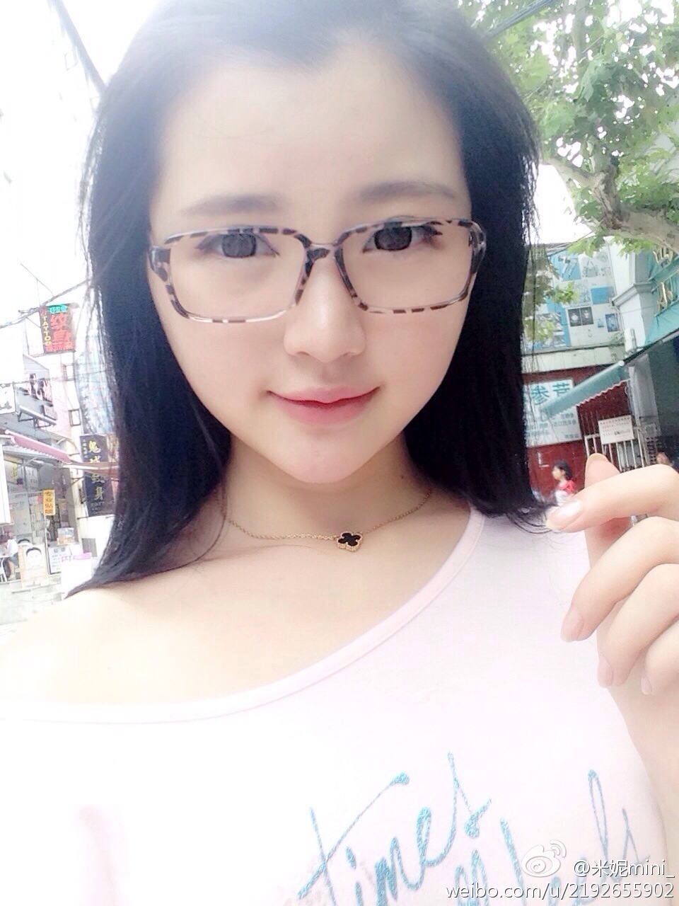 Xiaoren Meiyuan museum's big cute girl - Minnie big cute welfare selfie package download