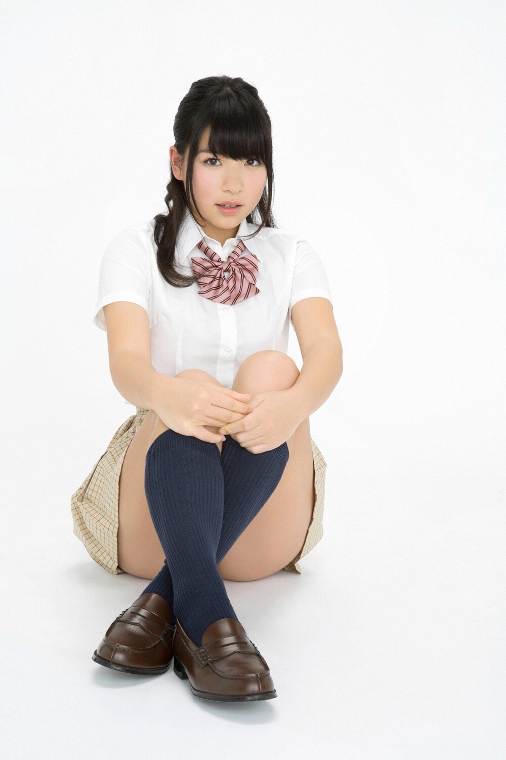 Jun serizawa serizawa Jun one Japanese skirt is a short female high school girl!