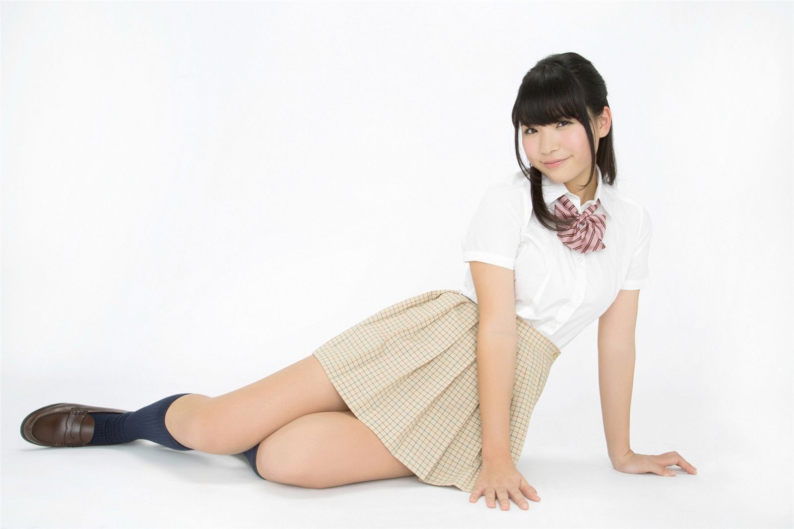 Jun serizawa serizawa Jun one Japanese skirt is a short female high school girl!