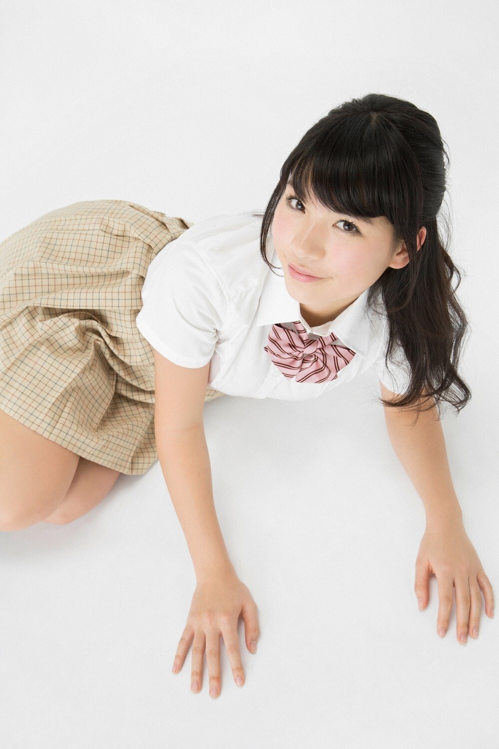 Jun serizawa serizawa Jun one Japanese skirt is a short female high school girl!