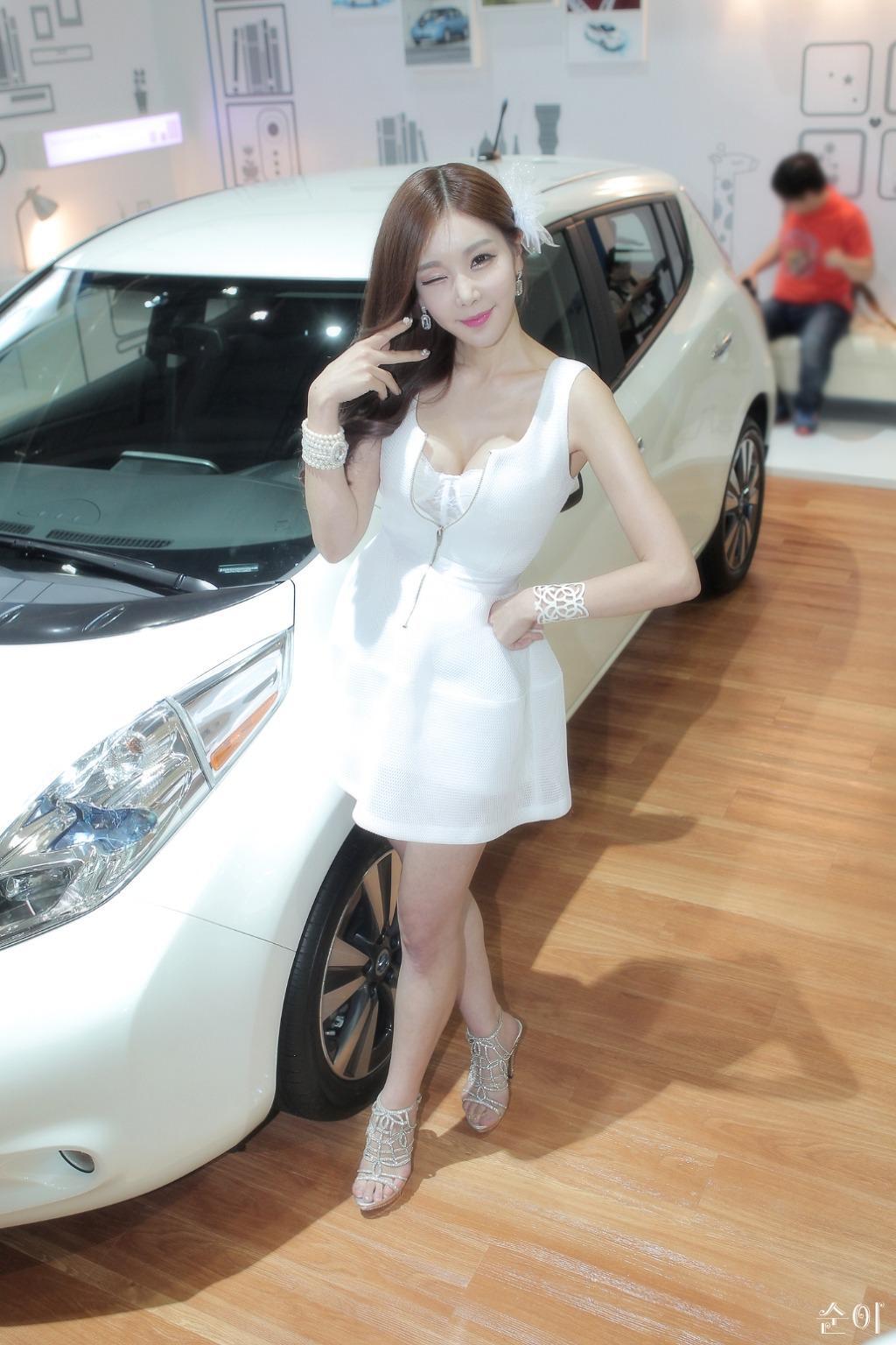 韩国车模李真英车展摄影写真