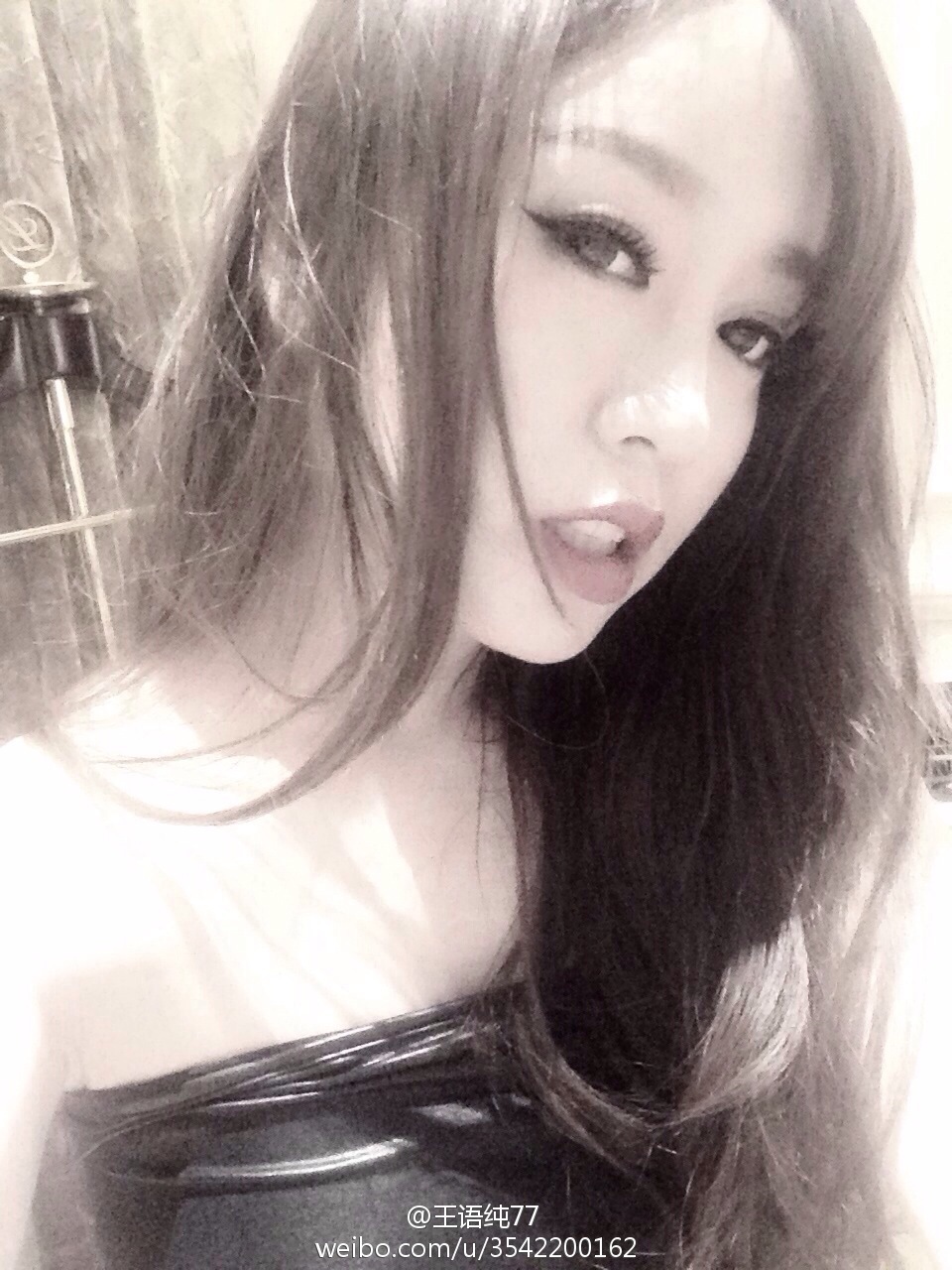 Sexy goddess Wang Yuchun high definition microblog photo collection
