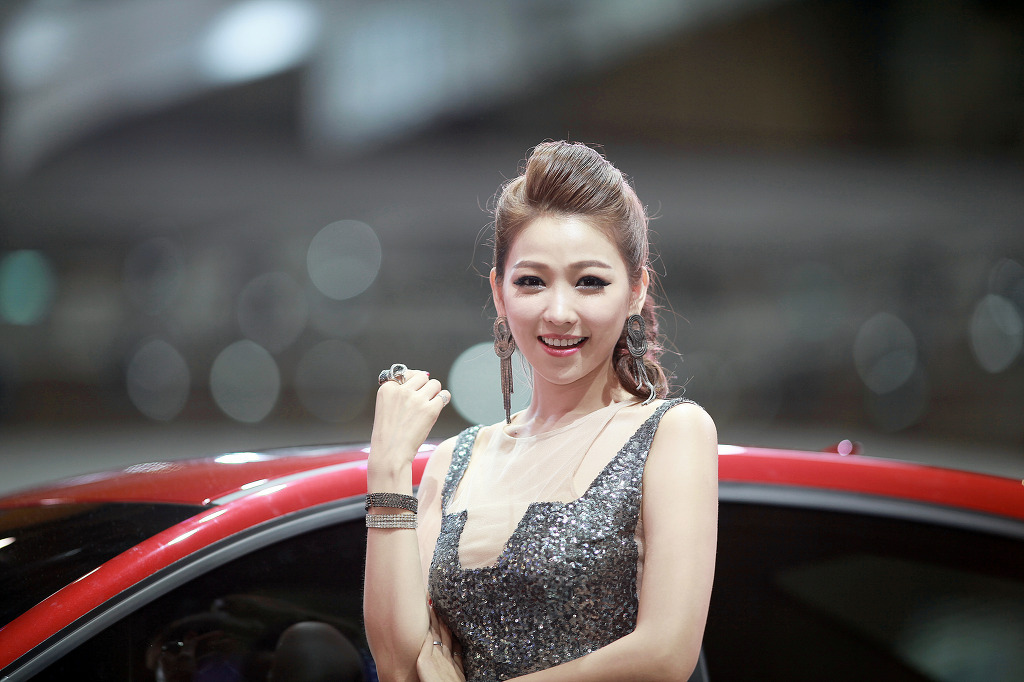 South Korean model goddess Li Enhui 2014 Busan International Auto Show atlas package 1