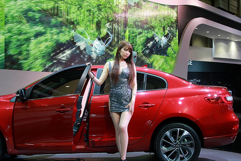 South Korean model goddess Li Enhui 2014 Busan International Auto Show atlas package 1