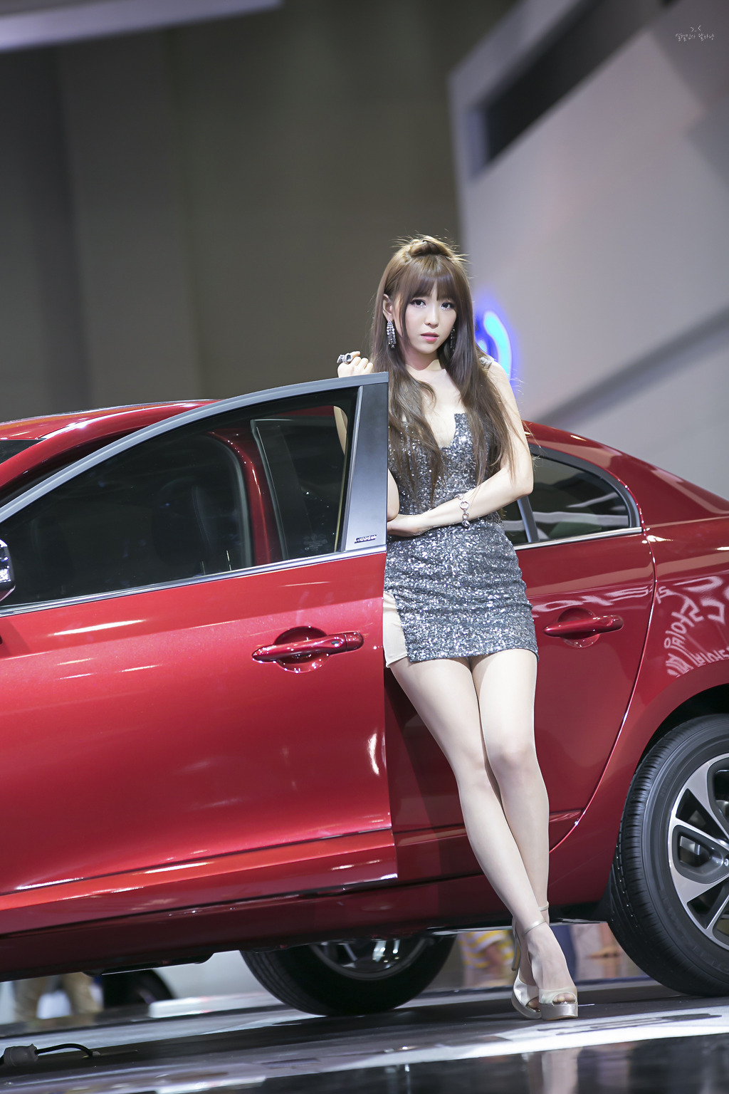 South Korean model goddess Li Enhui 2014 Busan International Auto Show atlas package 1