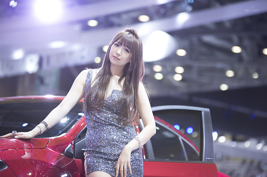 South Korean model goddess Li Enhui 2014 Busan International Auto Show atlas package 1