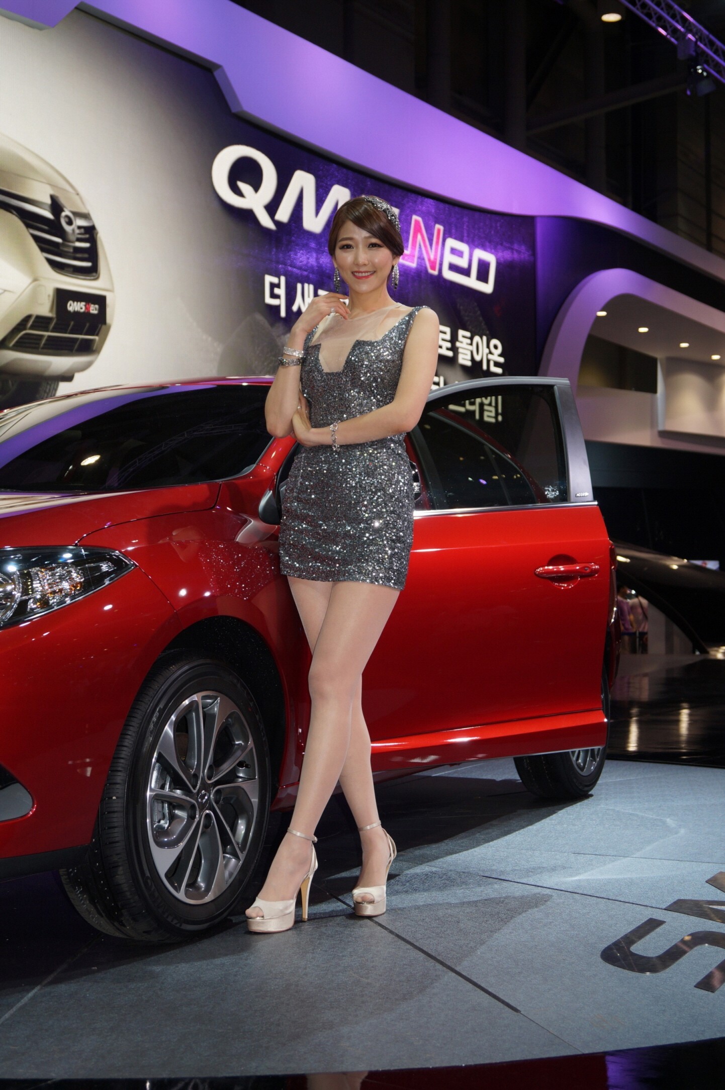 South Korean model goddess Li Enhui 2014 Busan International Auto Show atlas package 2