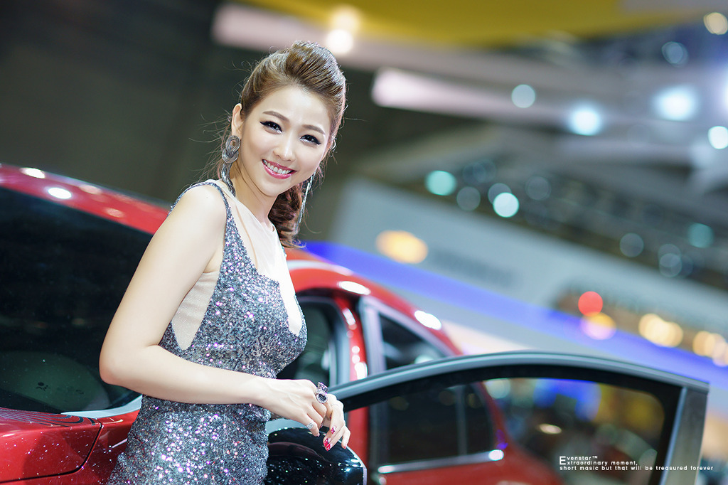 South Korean model goddess Li Enhui 2014 Busan International Auto Show atlas package 3