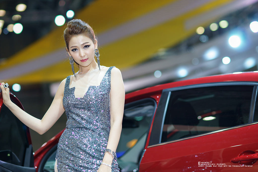 South Korean model goddess Li Enhui 2014 Busan International Auto Show atlas package 3