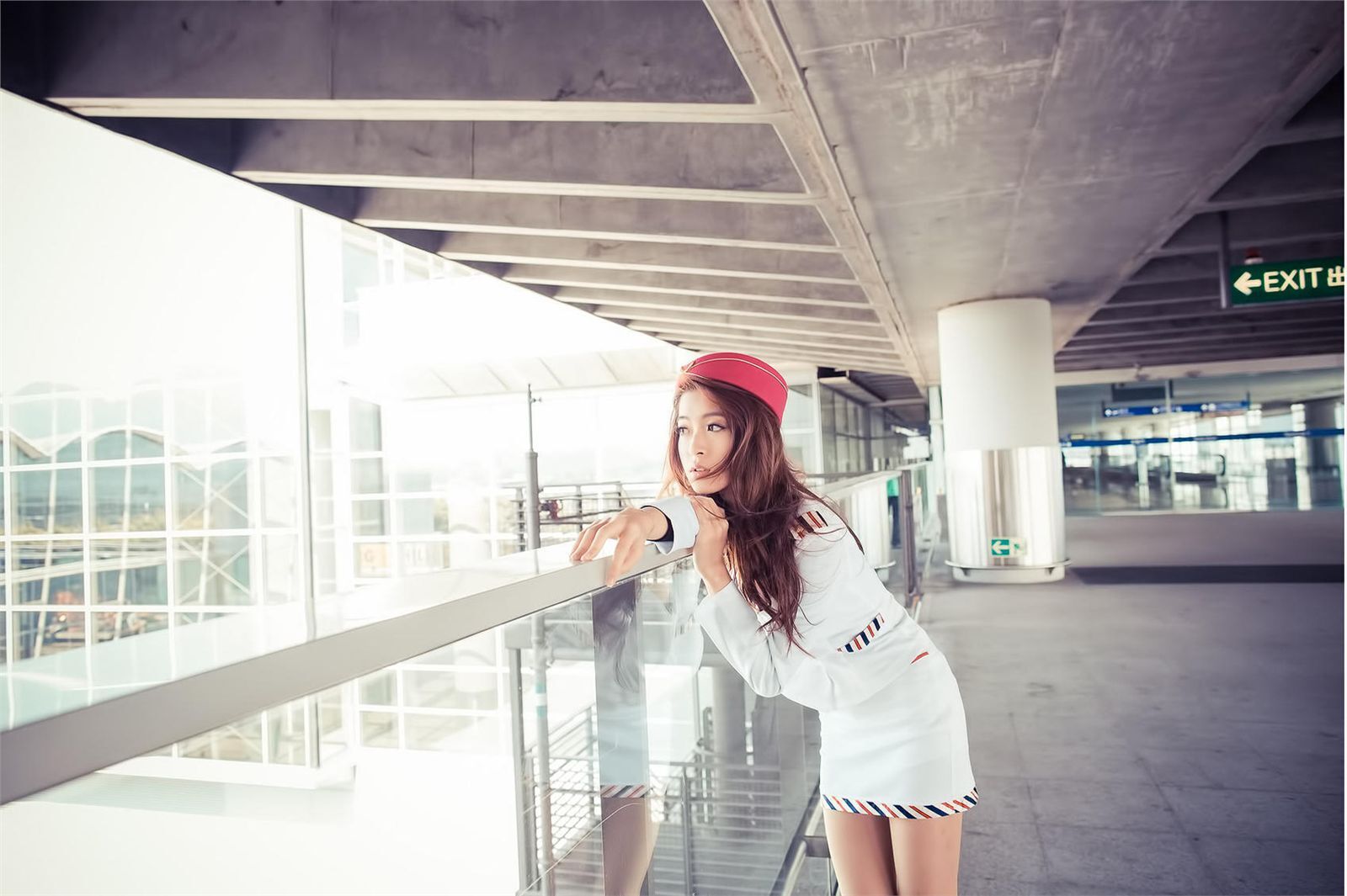 Liu Siqi, beautiful stewardess, Hong Kong International Airport