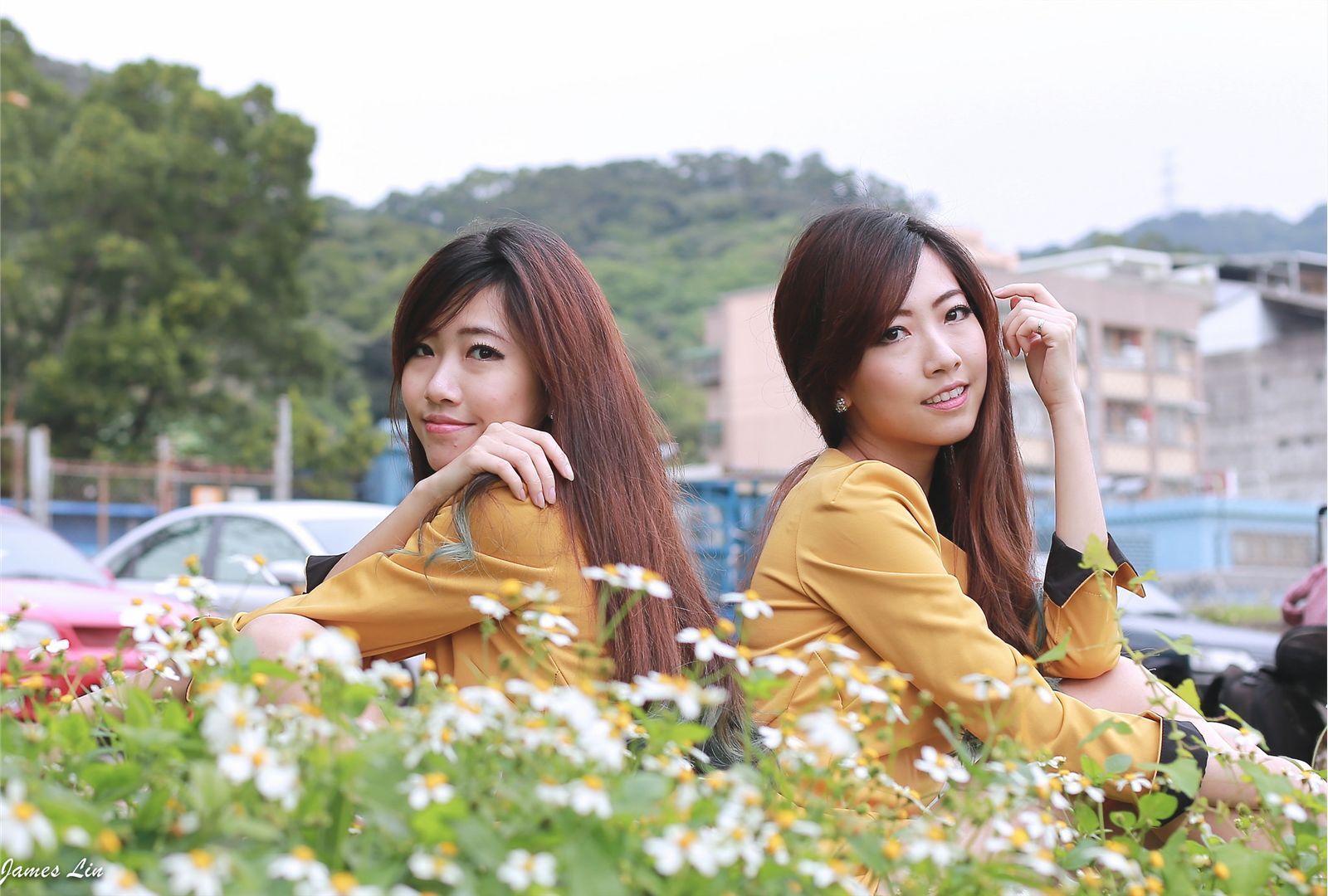 Outdoor shooting of pure beauty twins