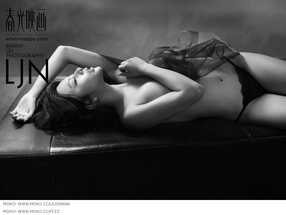 Sexy art photo of breast queen Feng Yuzhi