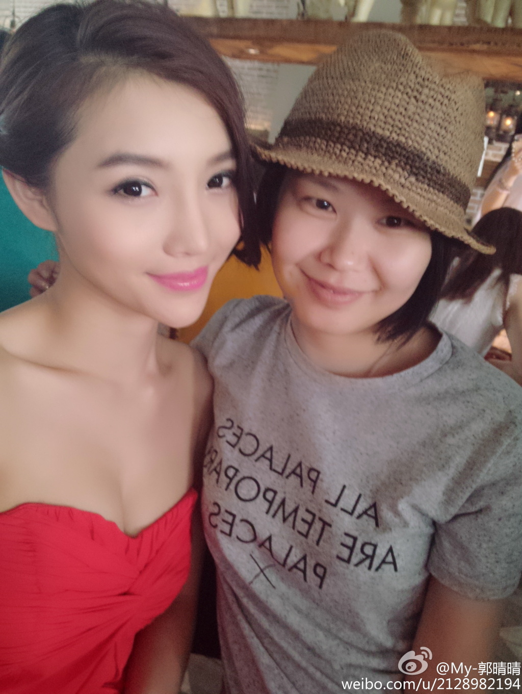 34d slim waist and long legs - photo of Guo Qingqing's private house