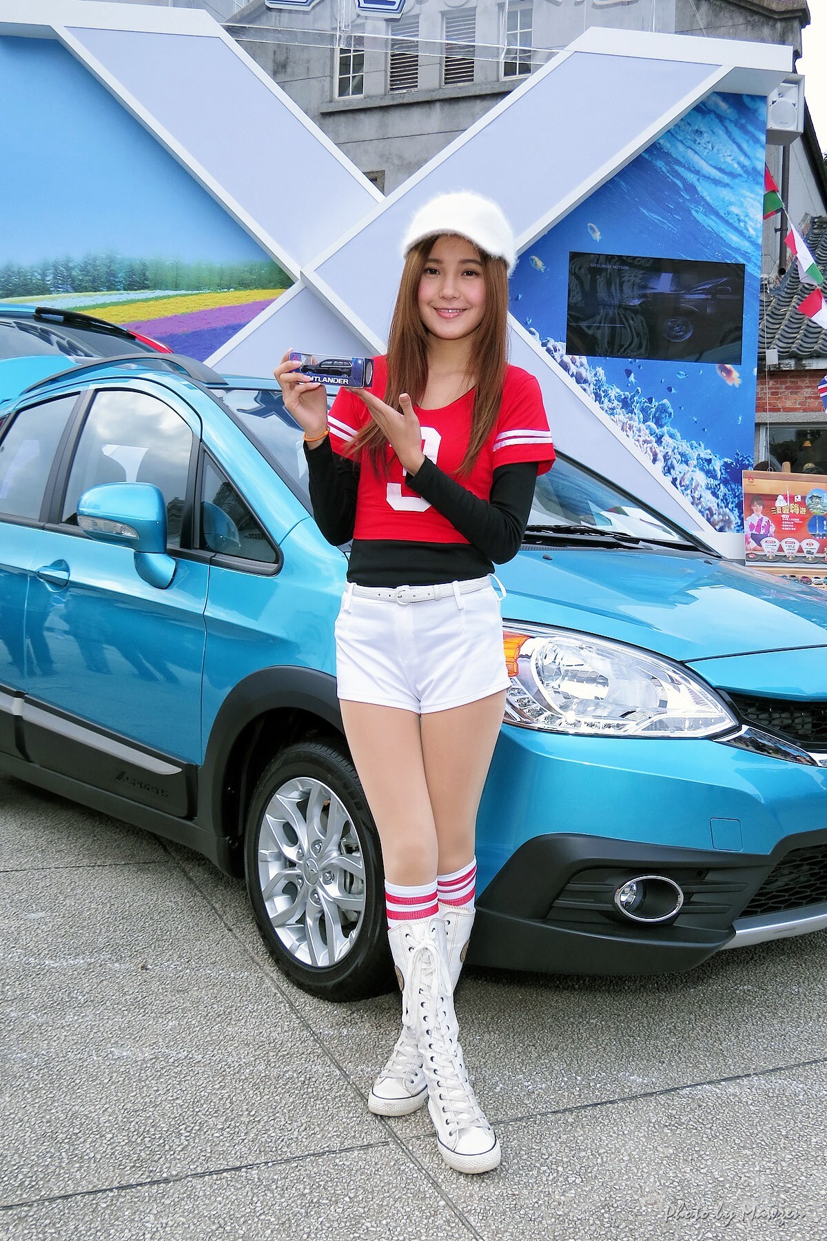 2015 Taipei Auto Show Mitsubishi booth cute car model