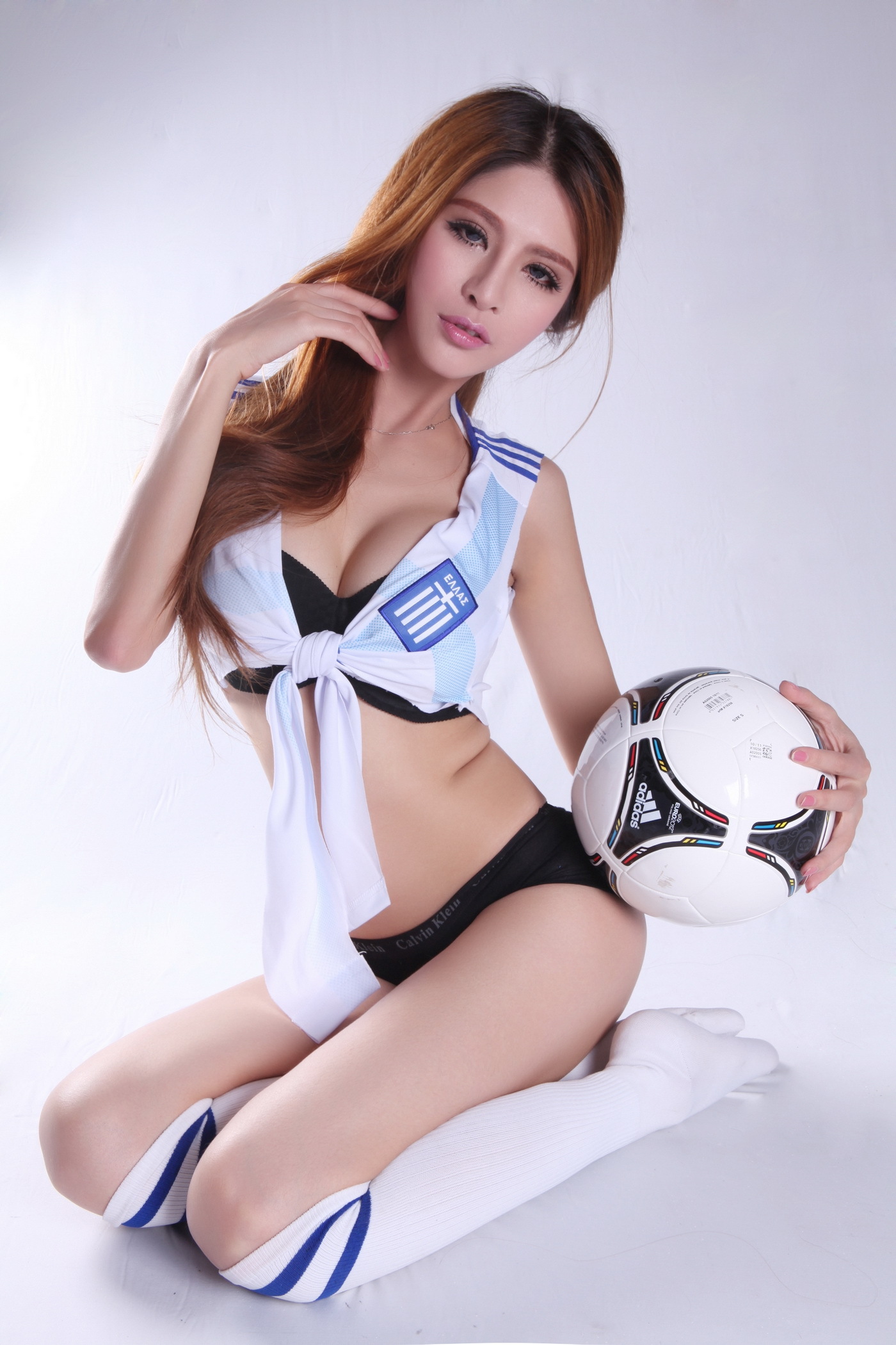 Football baby - Lin xiaonuo, delicate and perfect breast, super temptation to burst bra