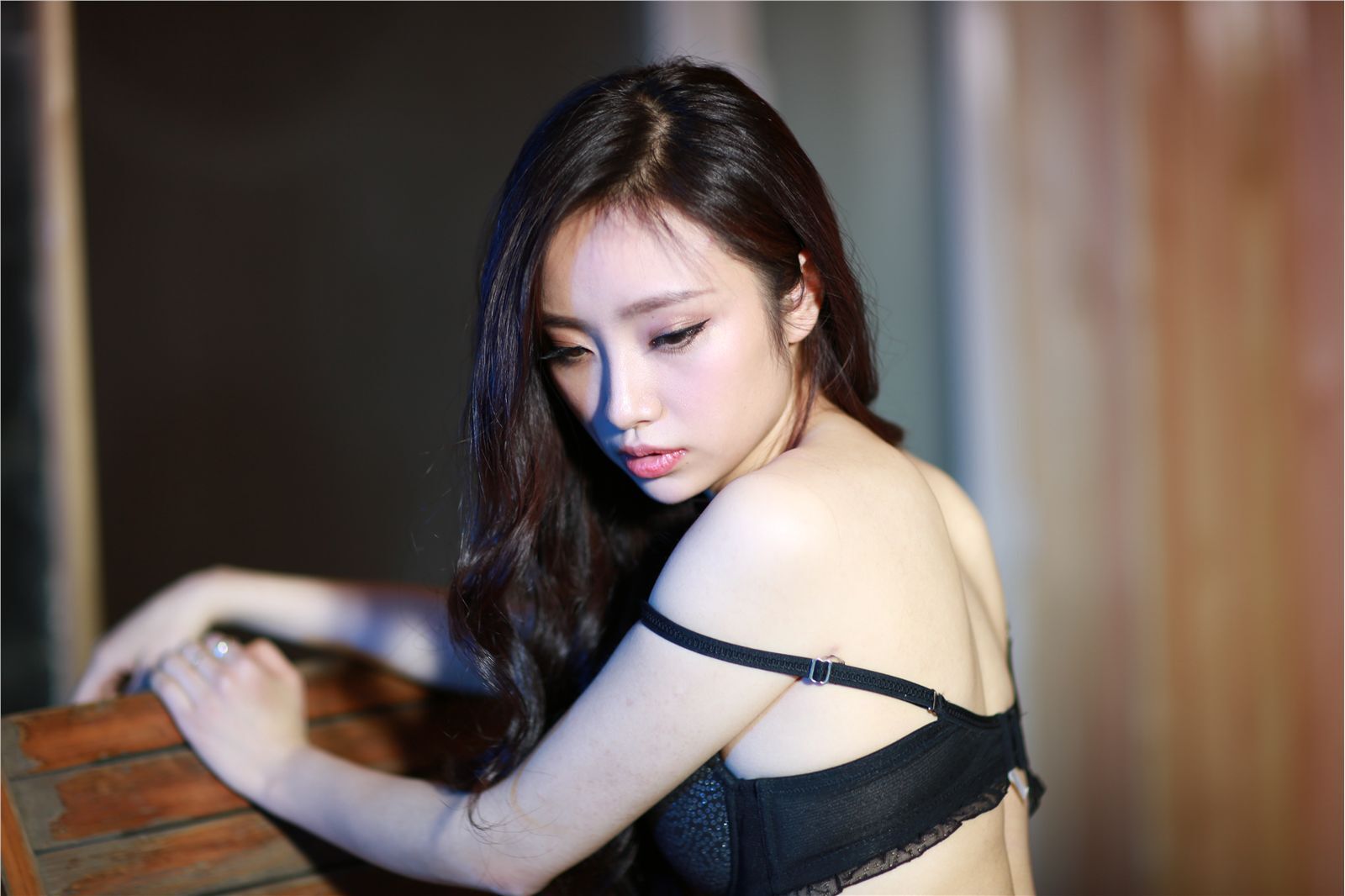 Han Zixuan's first set of aesthetic private shooting