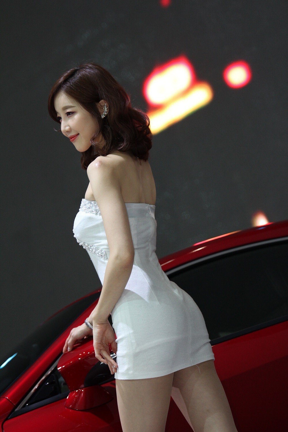 2015 Korea international auto show beautiful car model Jin Yaran