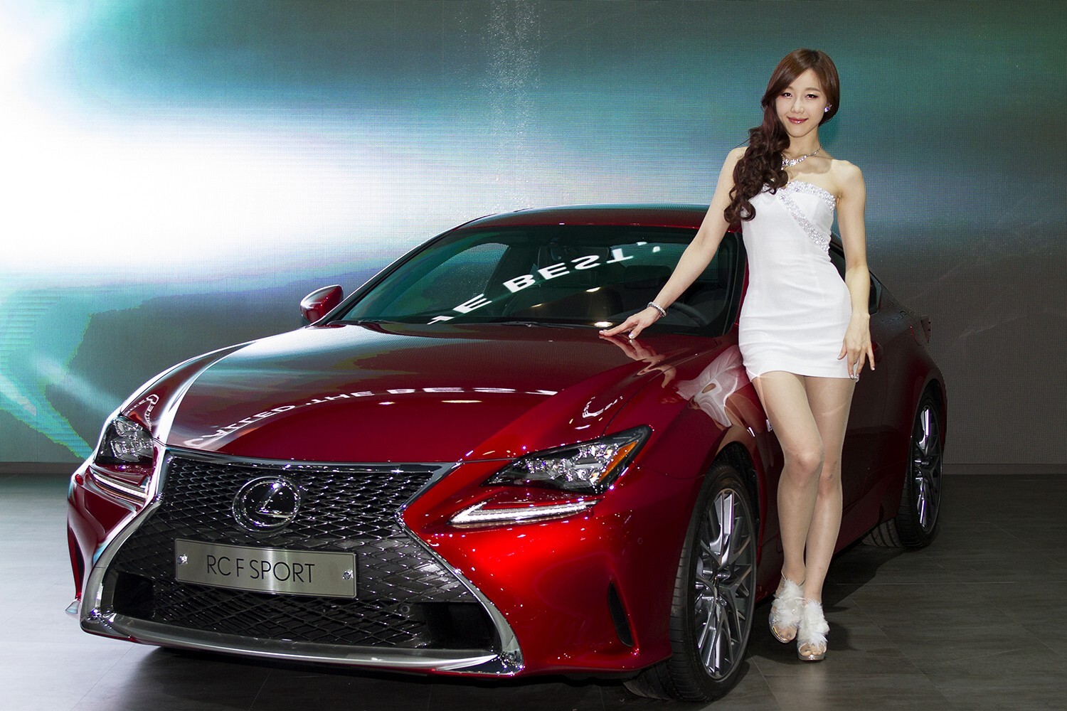 2015 Korea international auto show beautiful car model Jin Yaran