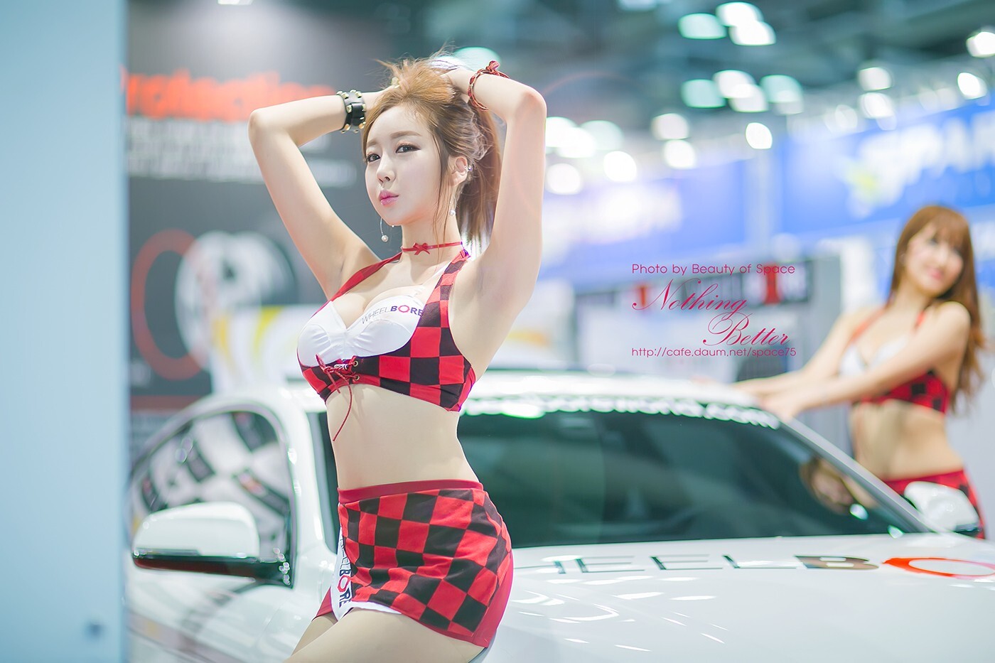 2015 Korea international auto show beautiful car model Jin Yaran