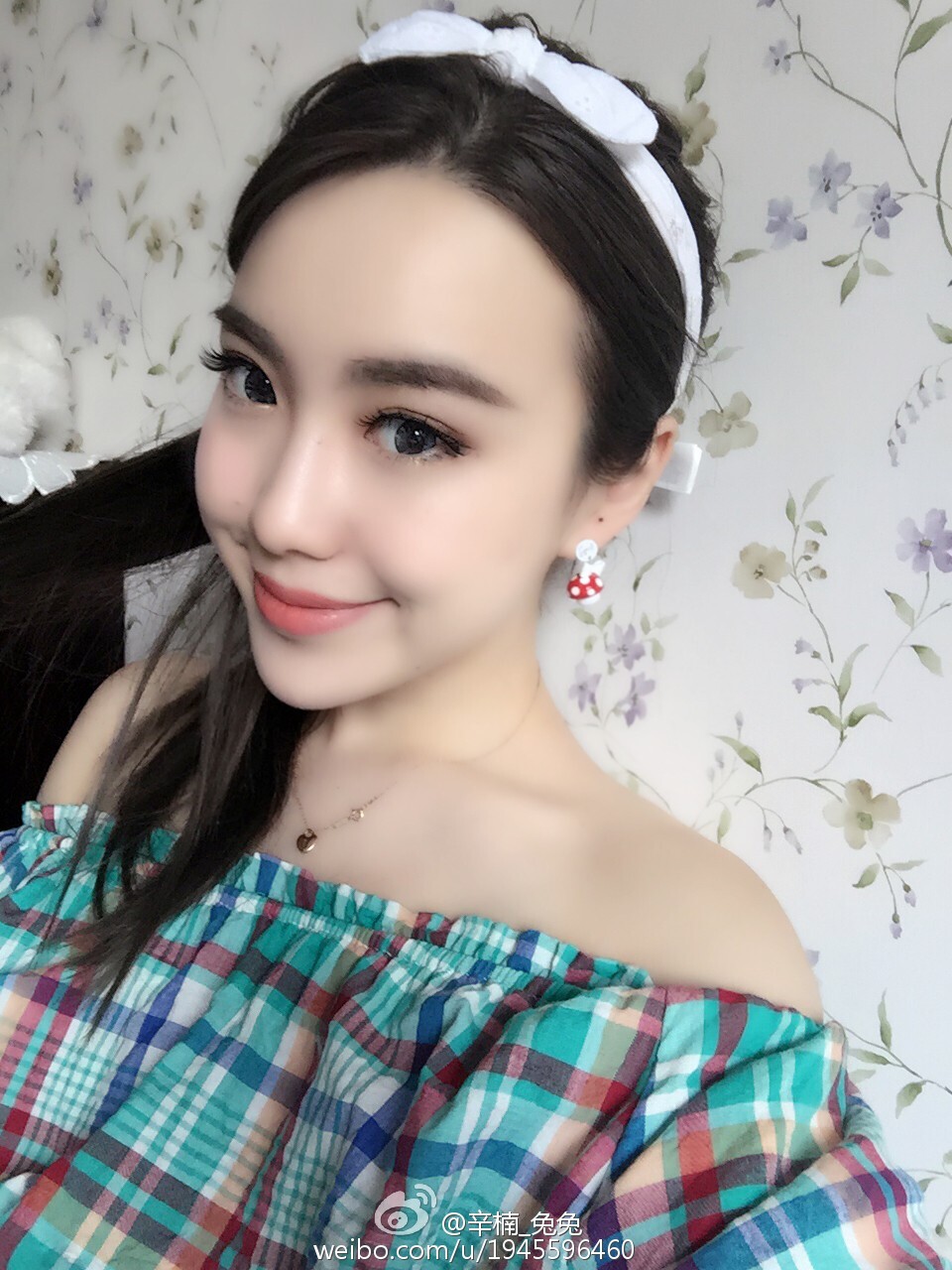 性感美女车模辛楠兔兔微博美图