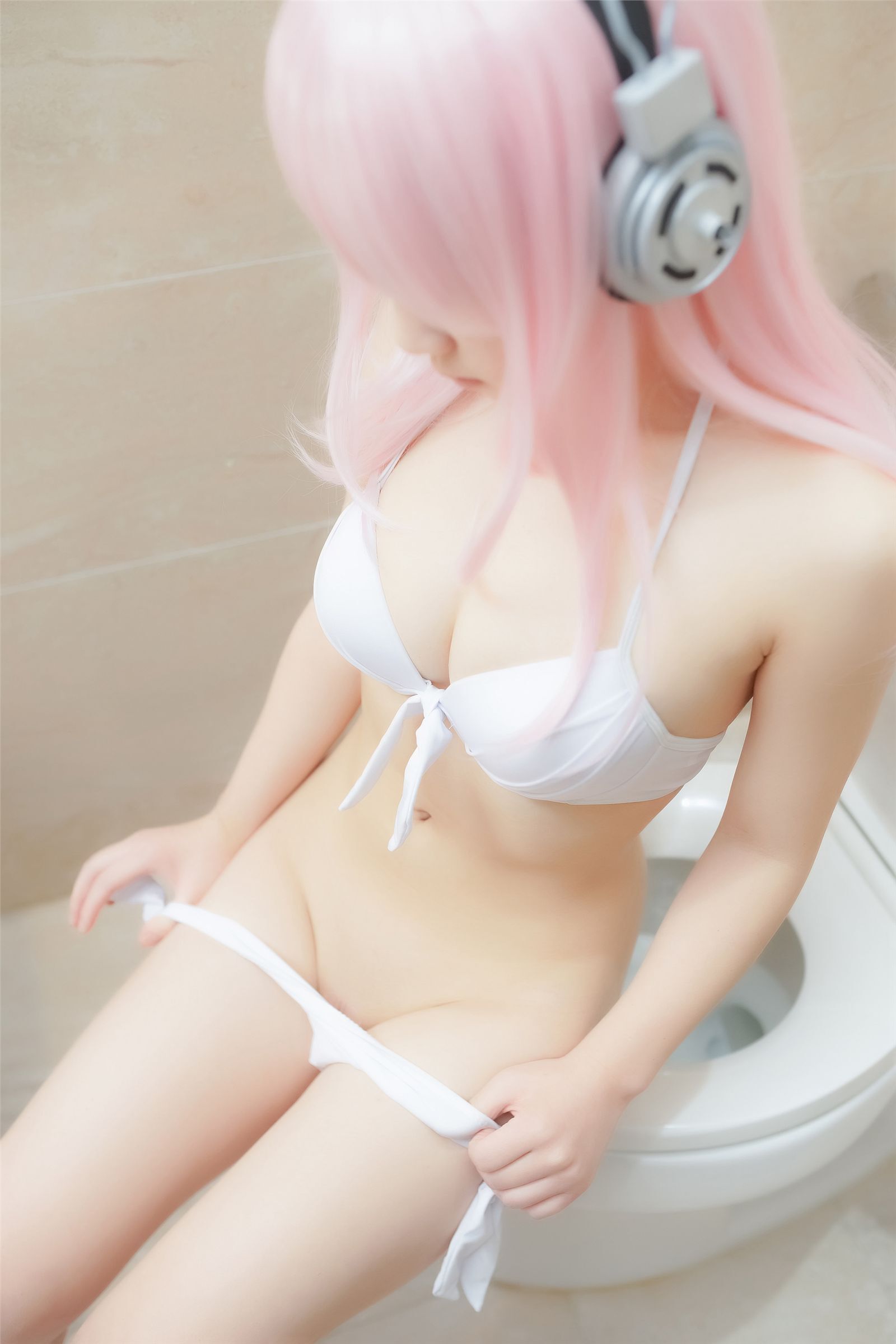 Micro blog loli thumb rabbit VIP charge photo - Sony swimsuit