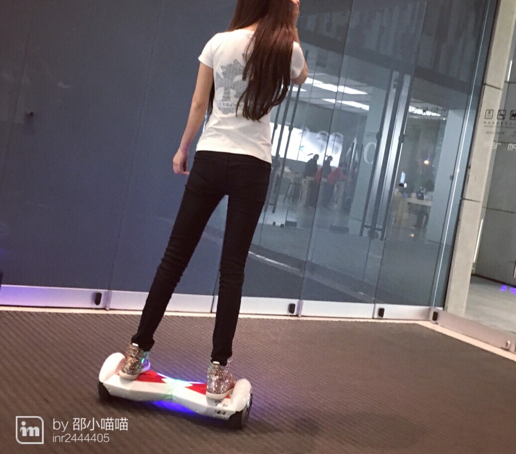 Shao Xiaomiao, a beauty with long hair