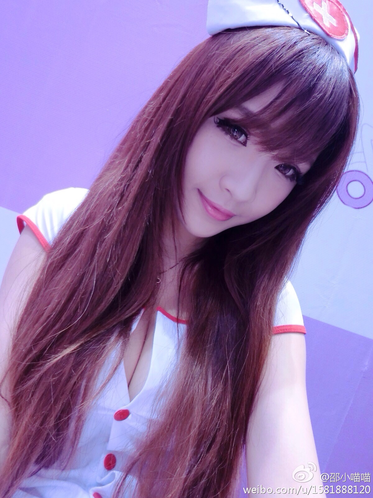 Shao Xiaomiao, a beauty with long hair