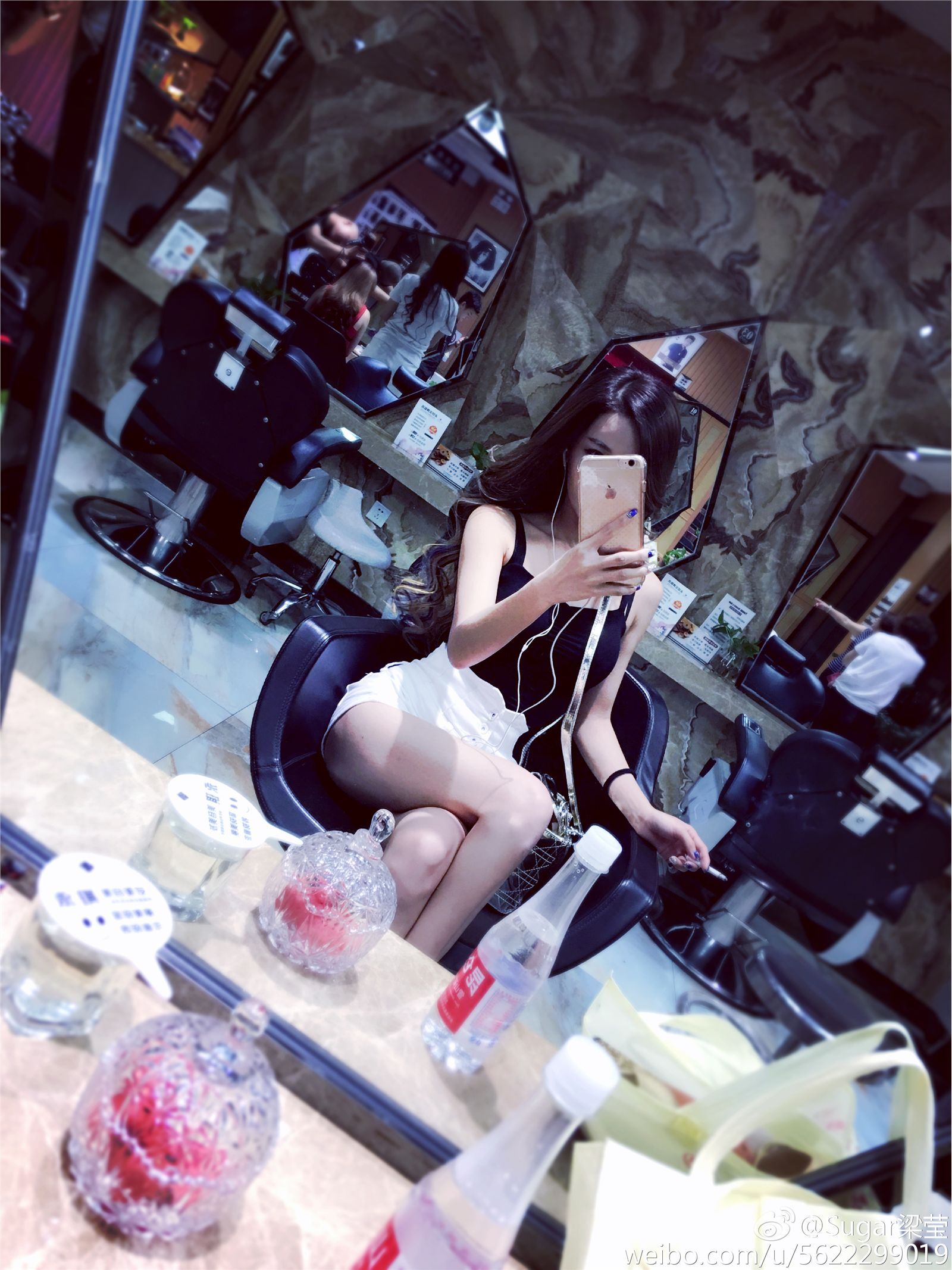 Sugar Liang Ying's sexy microblog picture package