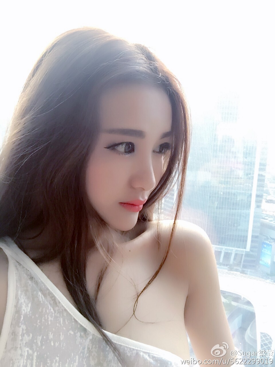 Sugar Liang Ying's sexy microblog picture package