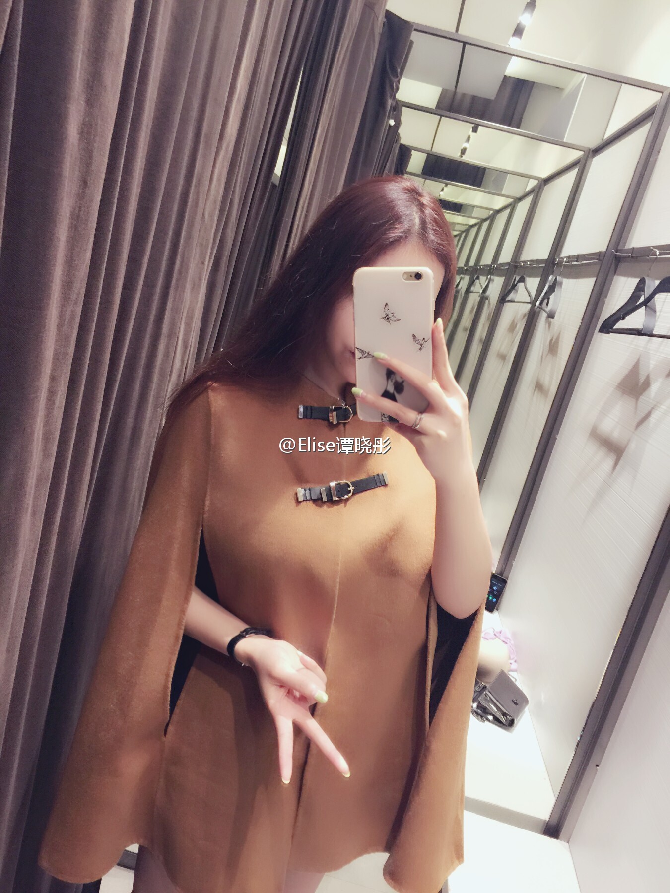 Micro blog photos of Elise Tan Xiaotong, a 34F model with big breasts