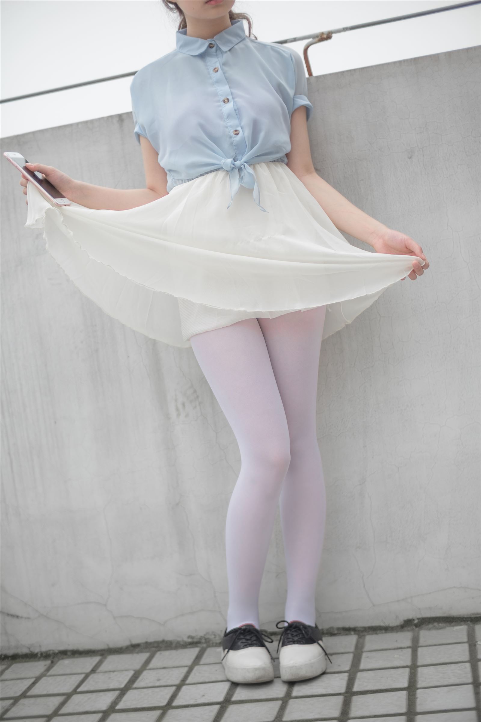 [Sen Luo consortia] rolis foot photo r15-007 Tulle girl on windowsill