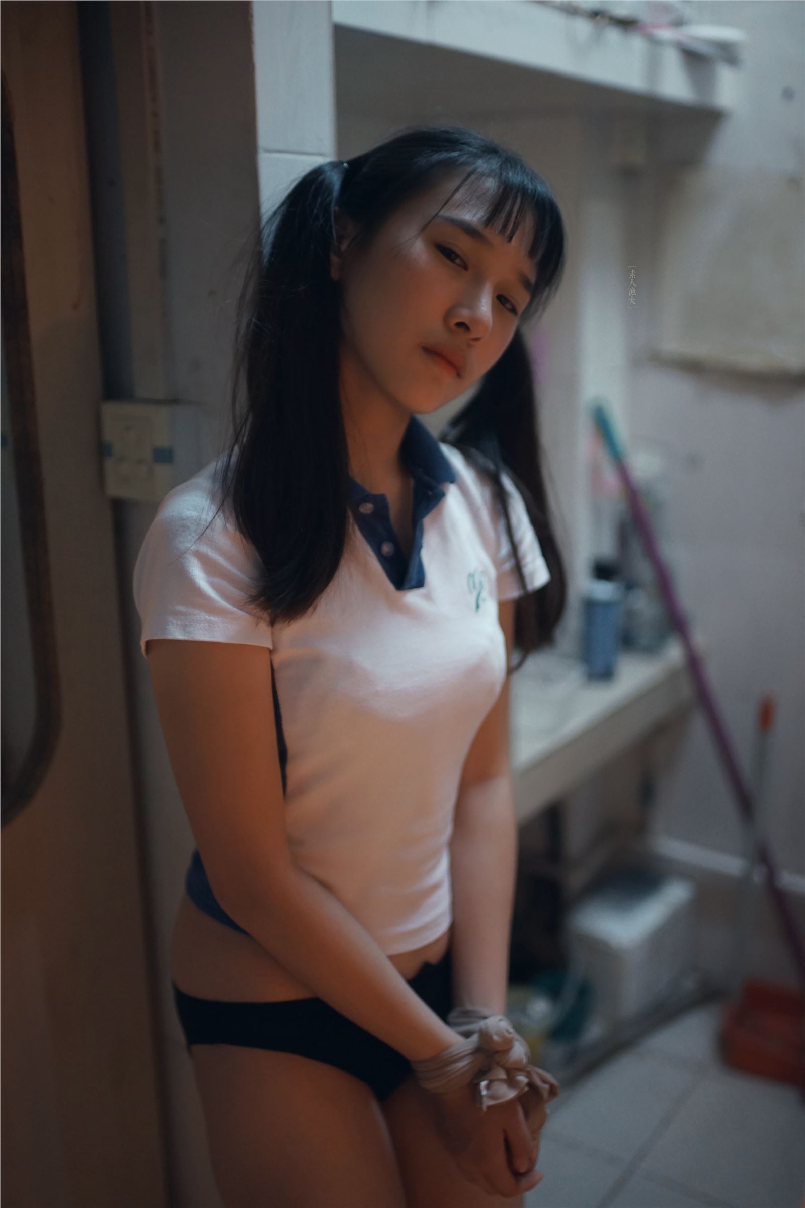 向大佬低头双马尾萌妹 深圳校服女仆装 香港之行