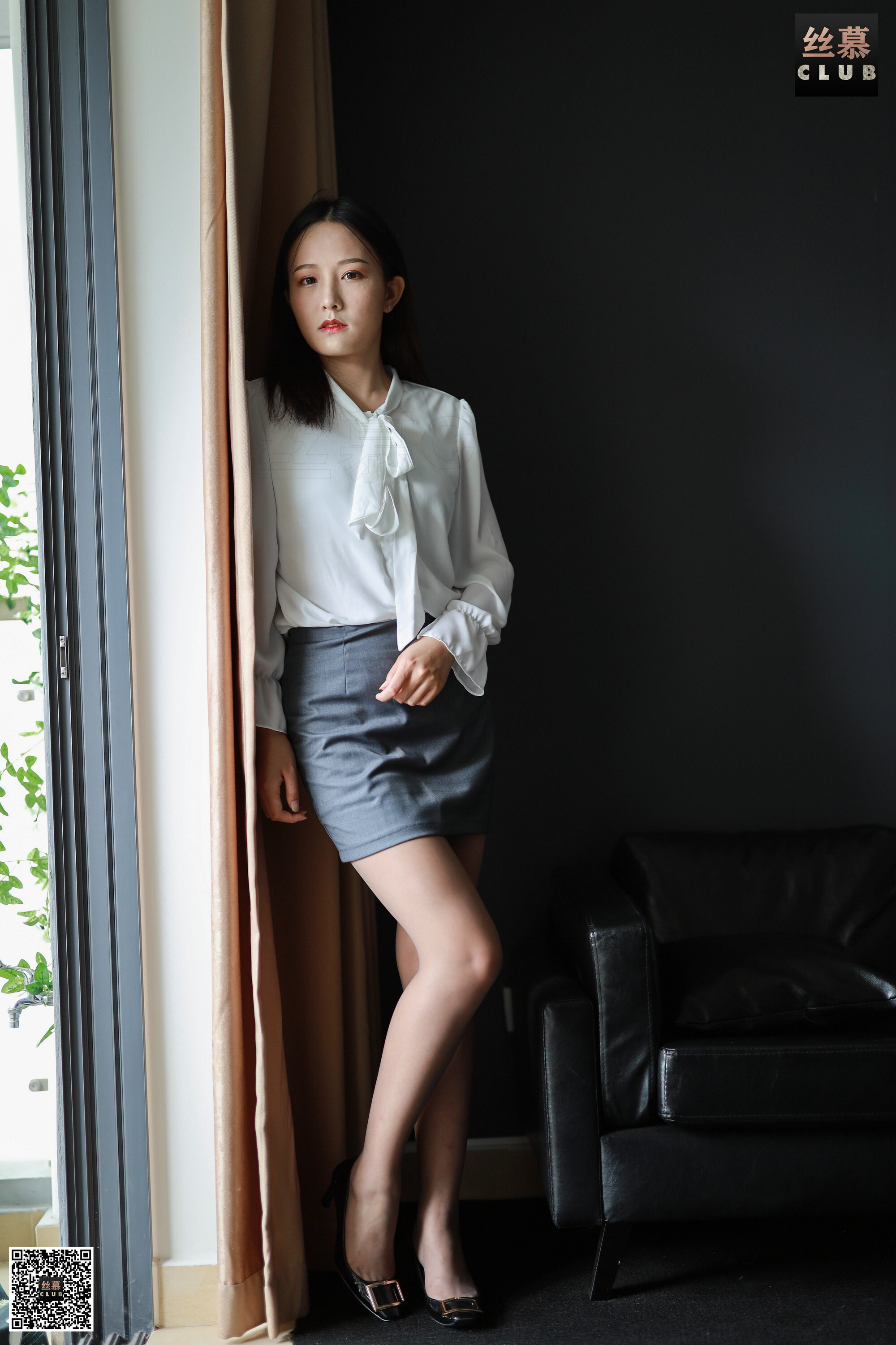 Simu's portrait of Miss Zhang's grey SW