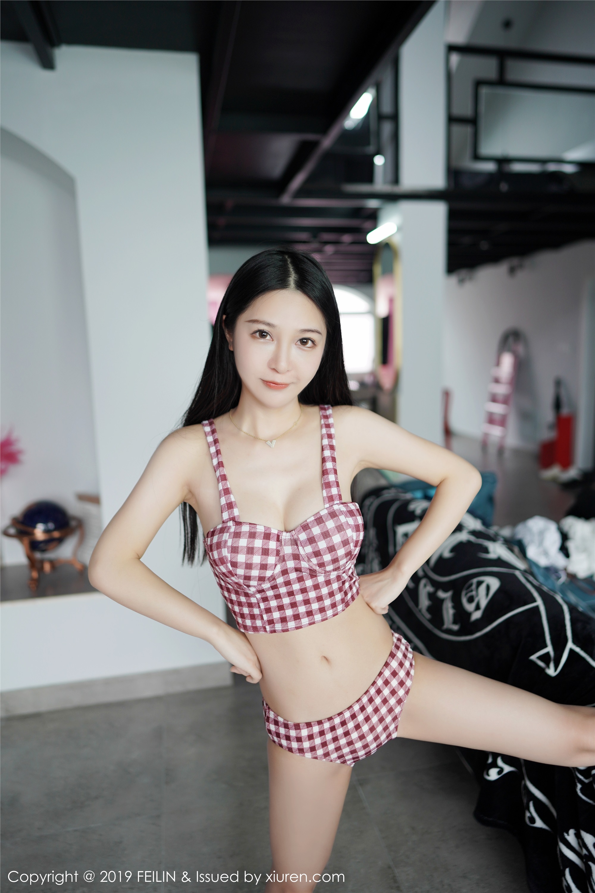 Feilin baby on September 17, 2019 vol.207 Luna Zhang Jingyan