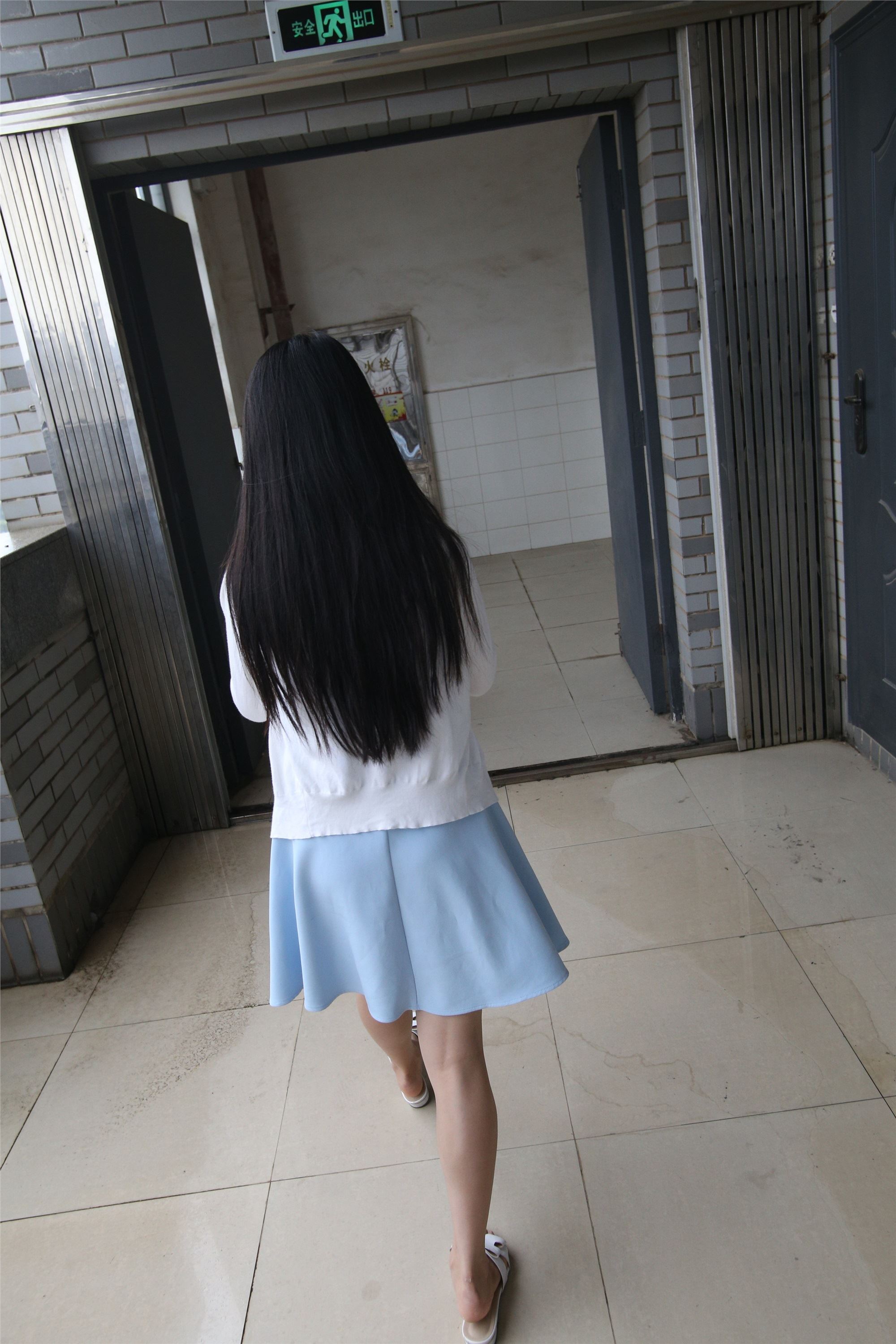 Z4-2 small blue skirt 149p