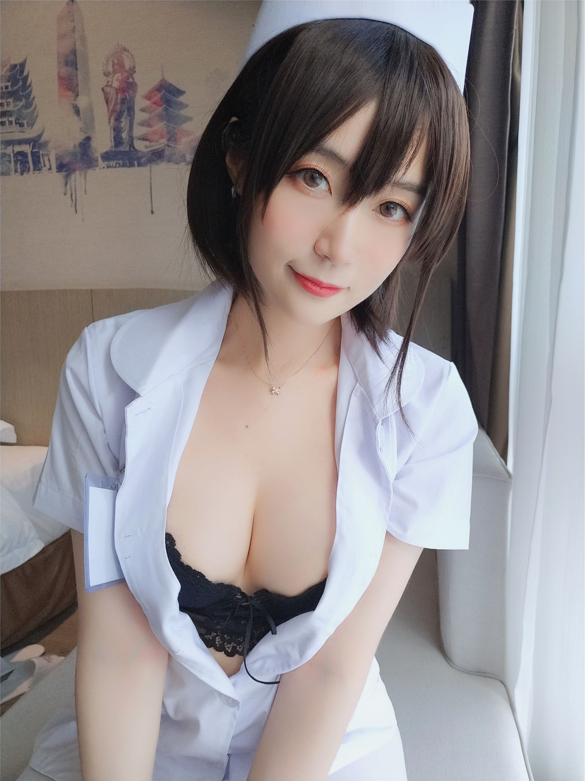 Popular Coser silver 81 charge photo short hair nurse