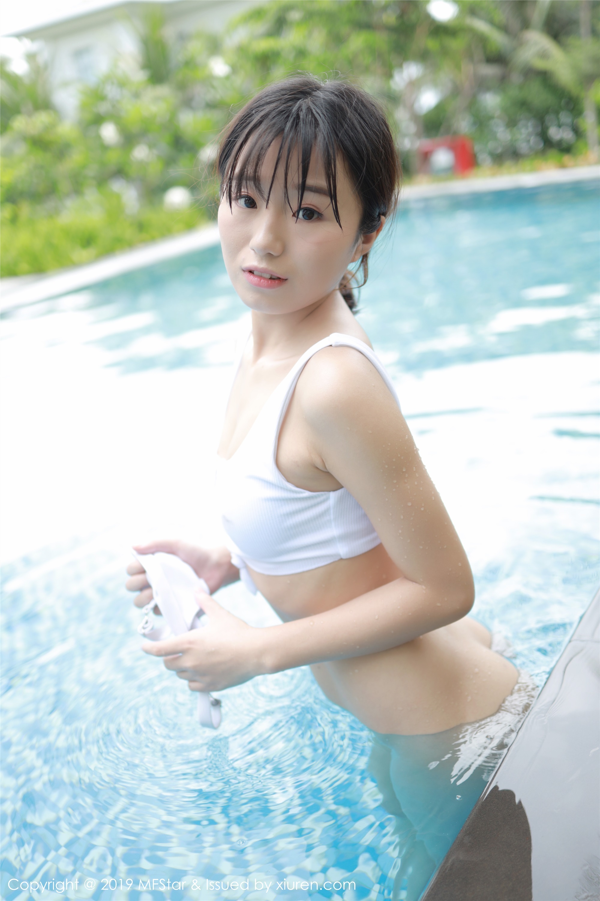 Mfstar model college September 23, 2019 vol.214 Baileys