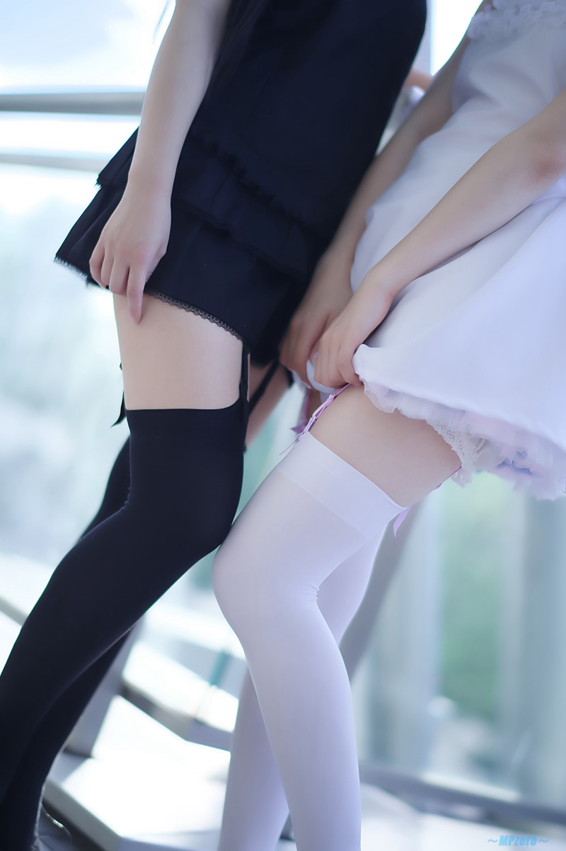 Rabbit play picture series knee socks~