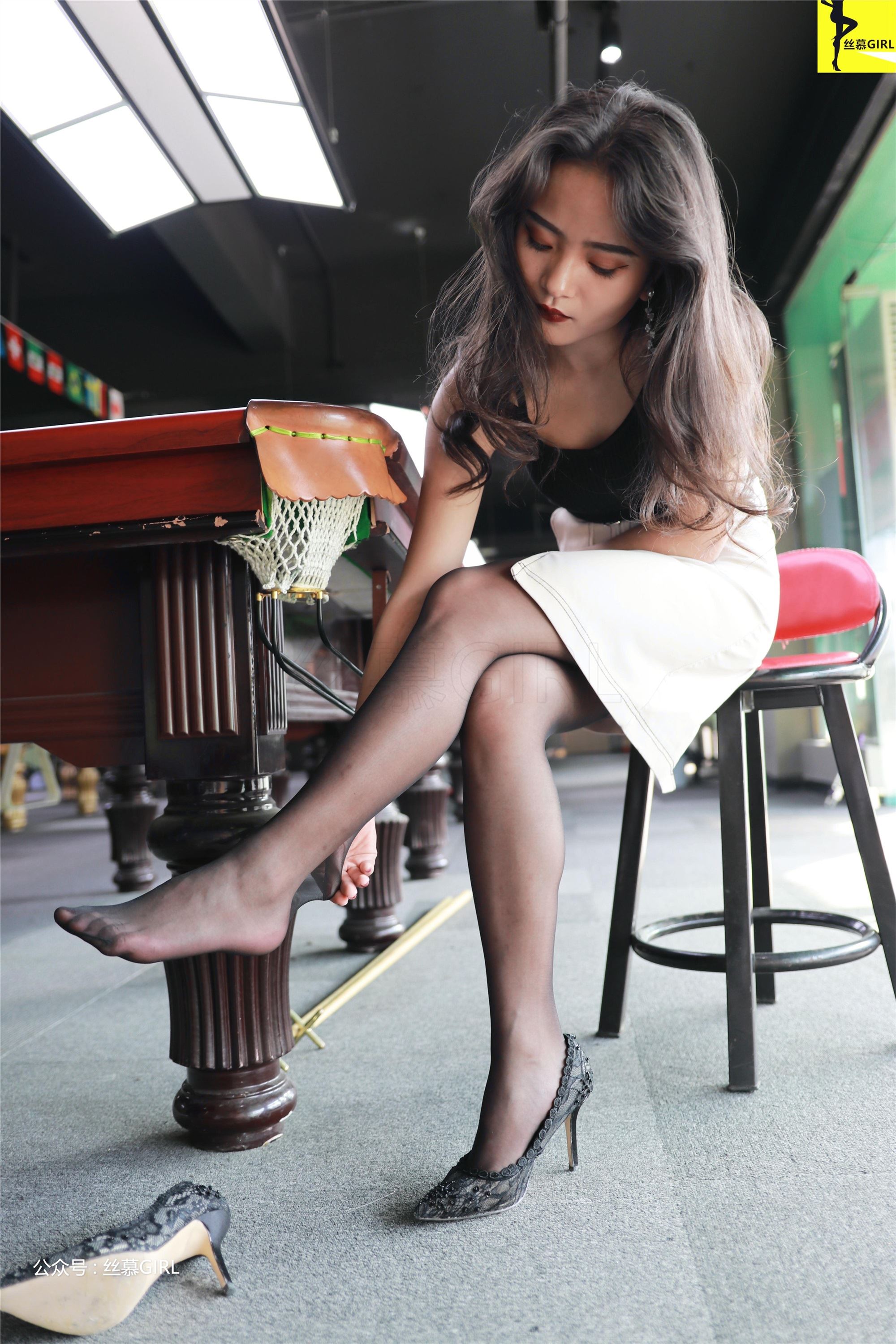 Simu photo issue 023 model: Miya's Billiards and black silk