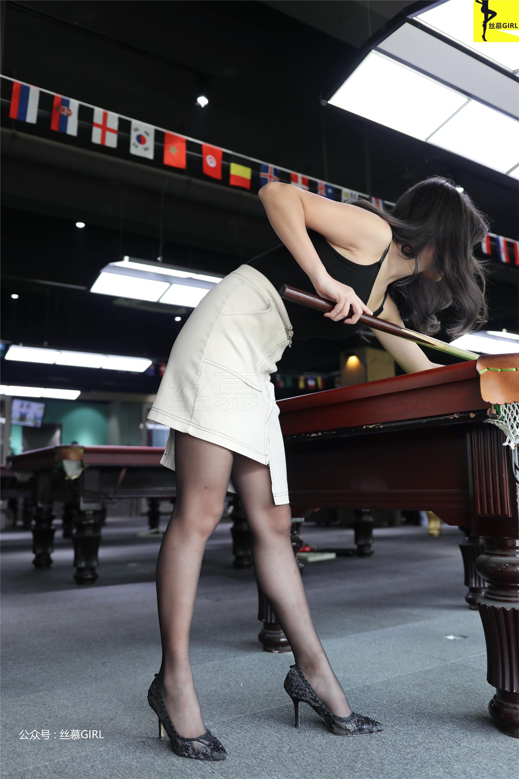 Simu photo issue 023 model: Miya's Billiards and black silk