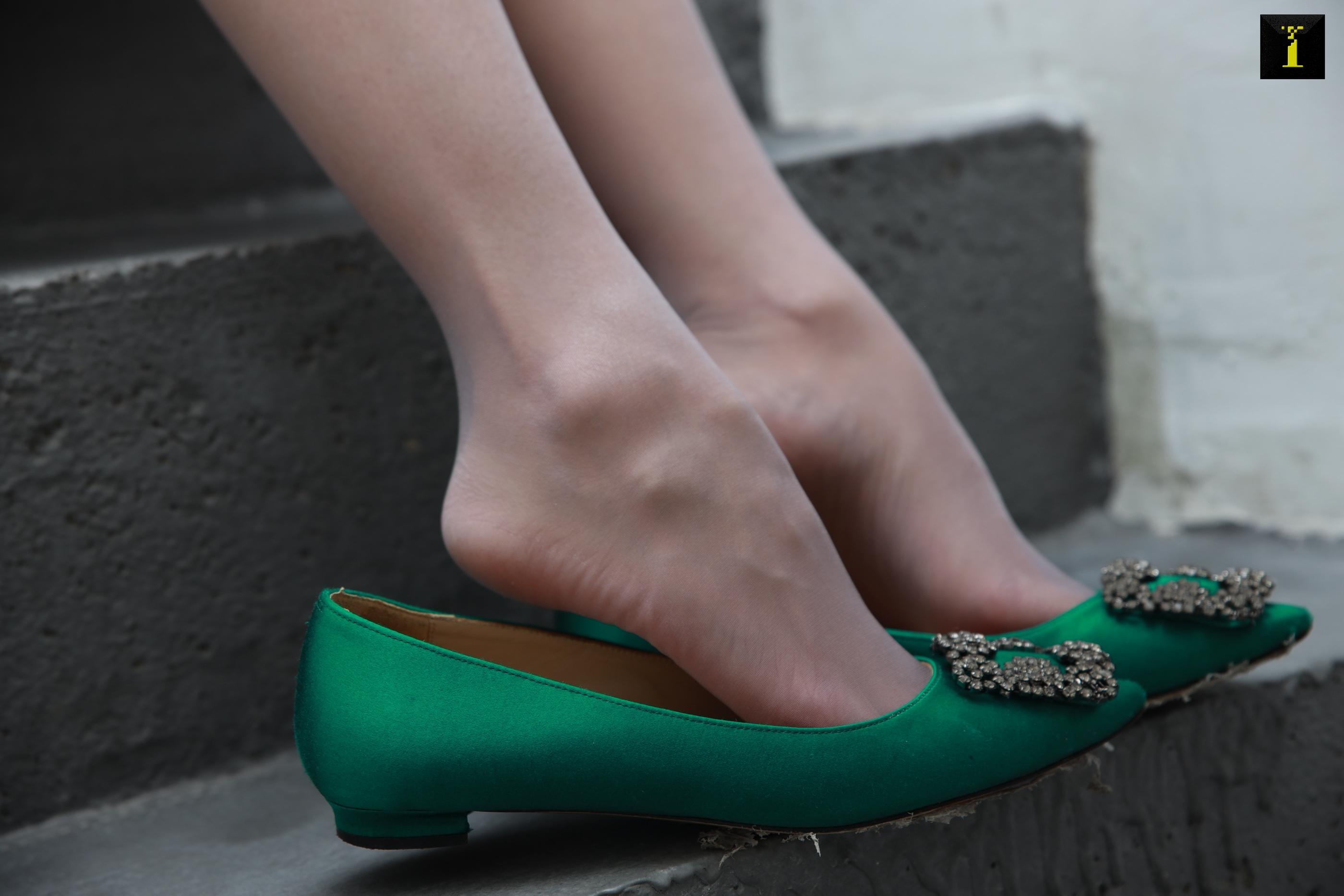 IESS: 12 / 08 / 2019 sixiangjia 639: Wanping's green flat shoes